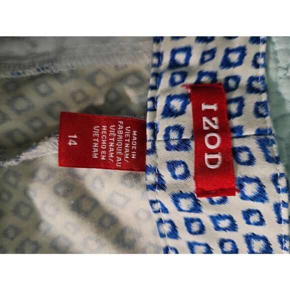 Izod blue and off white shorts. Size 14. - Picture 4 of 5